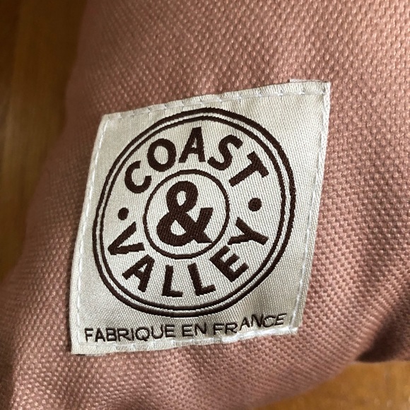 Coast & Valley Pillow - Picture 4 of 5